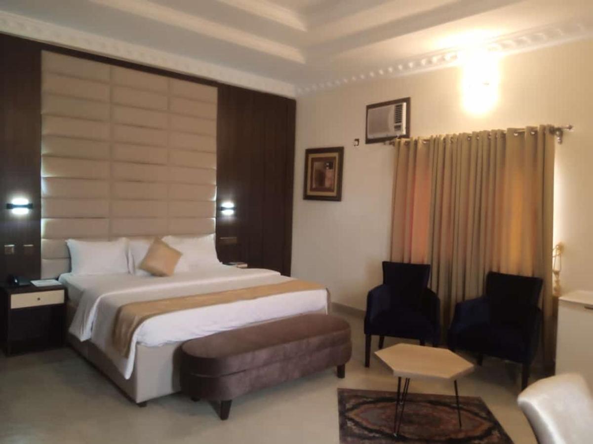 Roban Hotels Limited Enugu 外观 照片