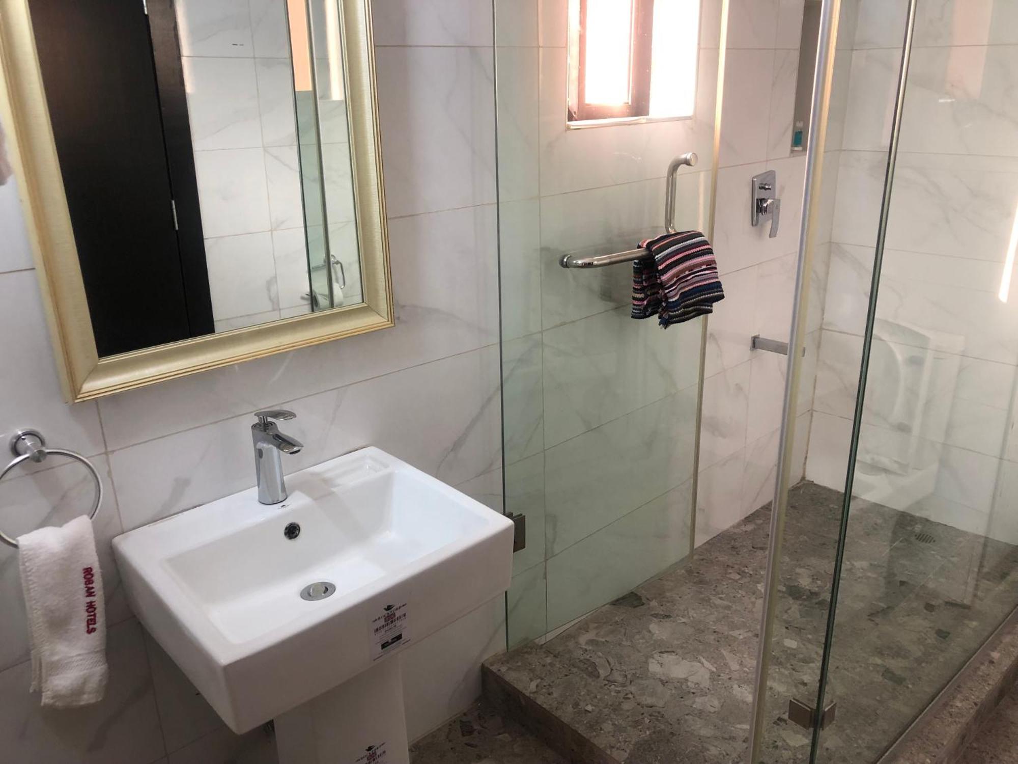 Roban Hotels Limited Enugu 外观 照片